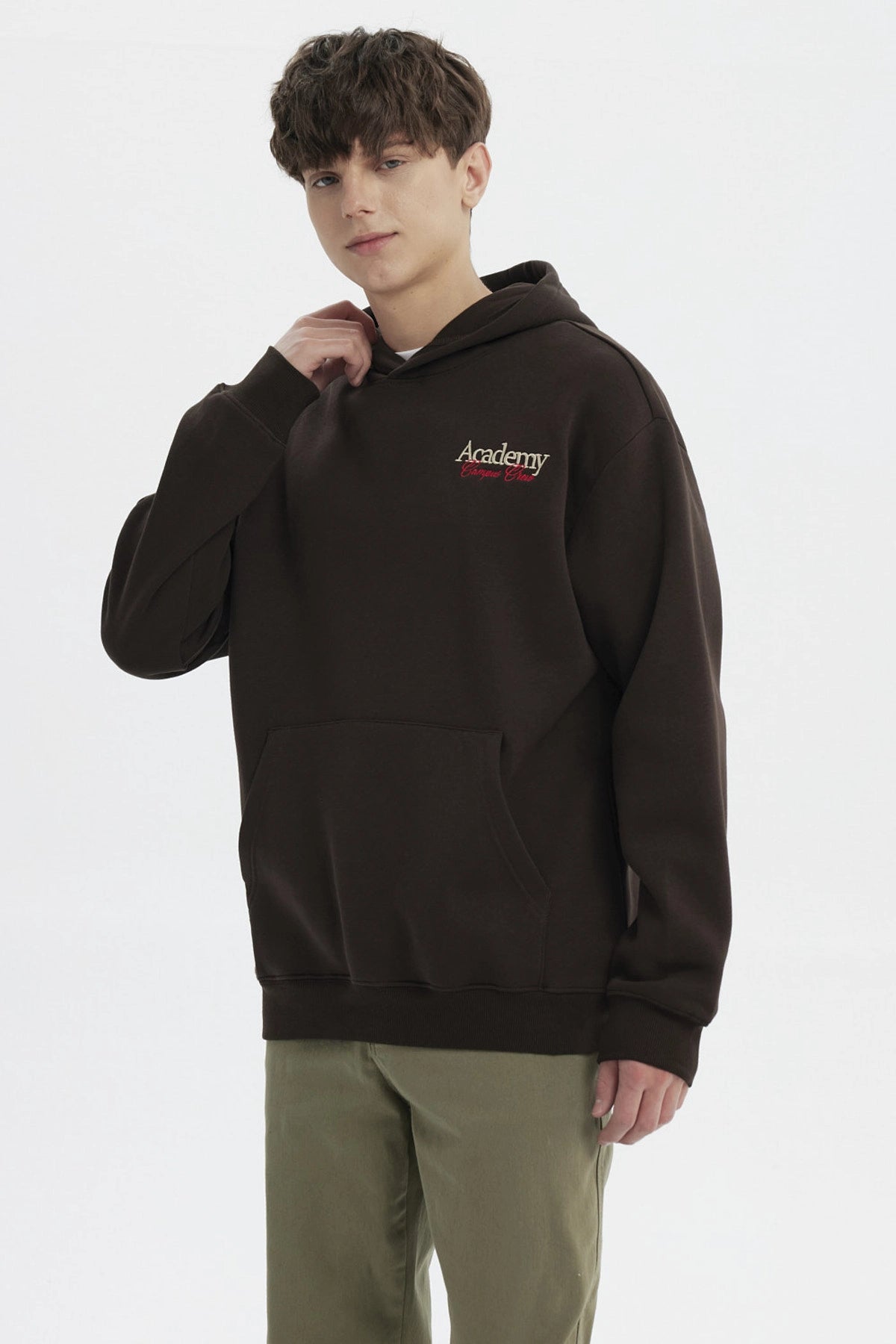 Polerón Hombre Slim Con Gorro Chocolate