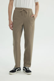 Pantalón Buzo Hombre Slim Kaki