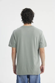 Polera Hombre Regular Verde Piedra