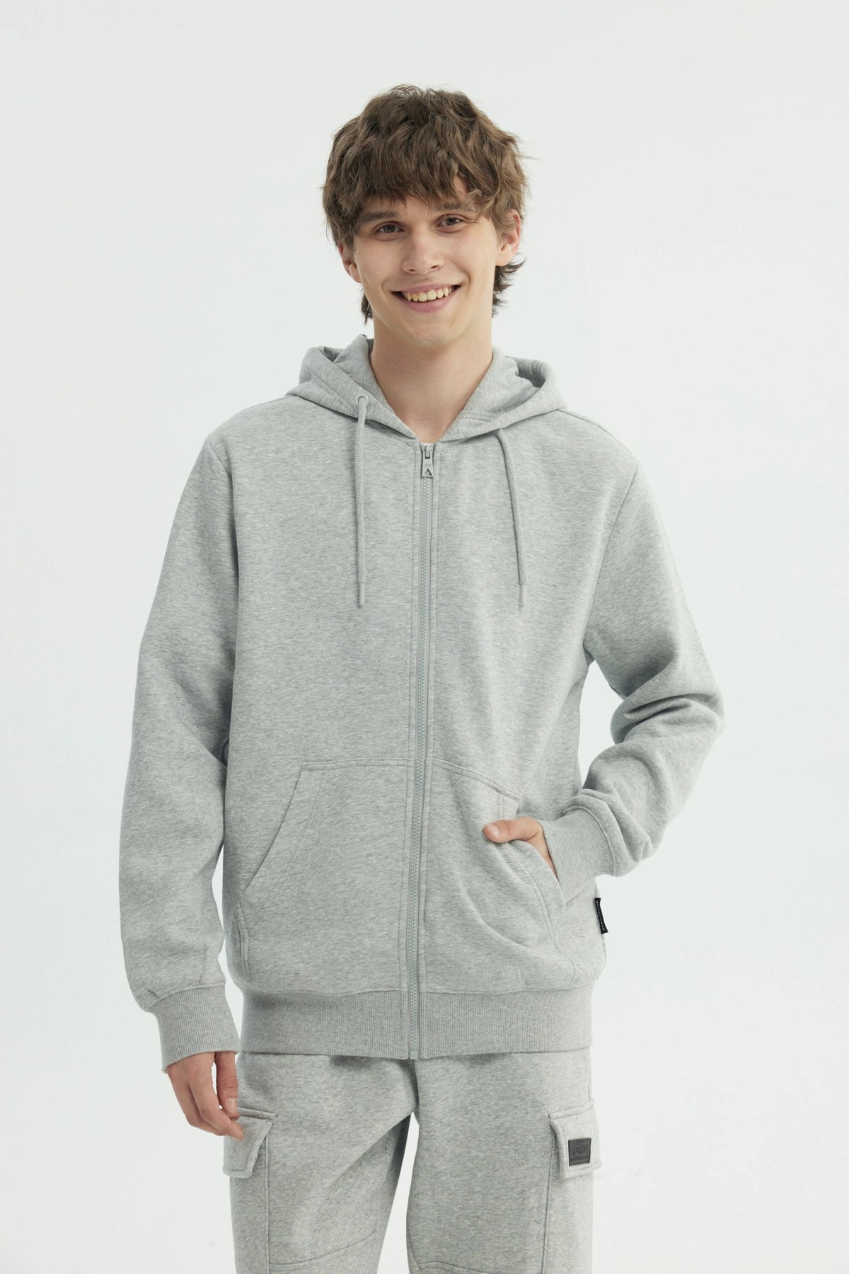 Polerón Hombre Regular Gris Melange