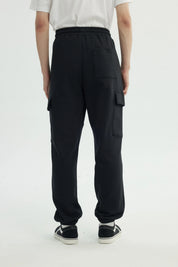 Pantalón Buzo Hombre Calce Recto Negro