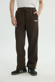Pantalón Buzo Hombre Clásico Marron