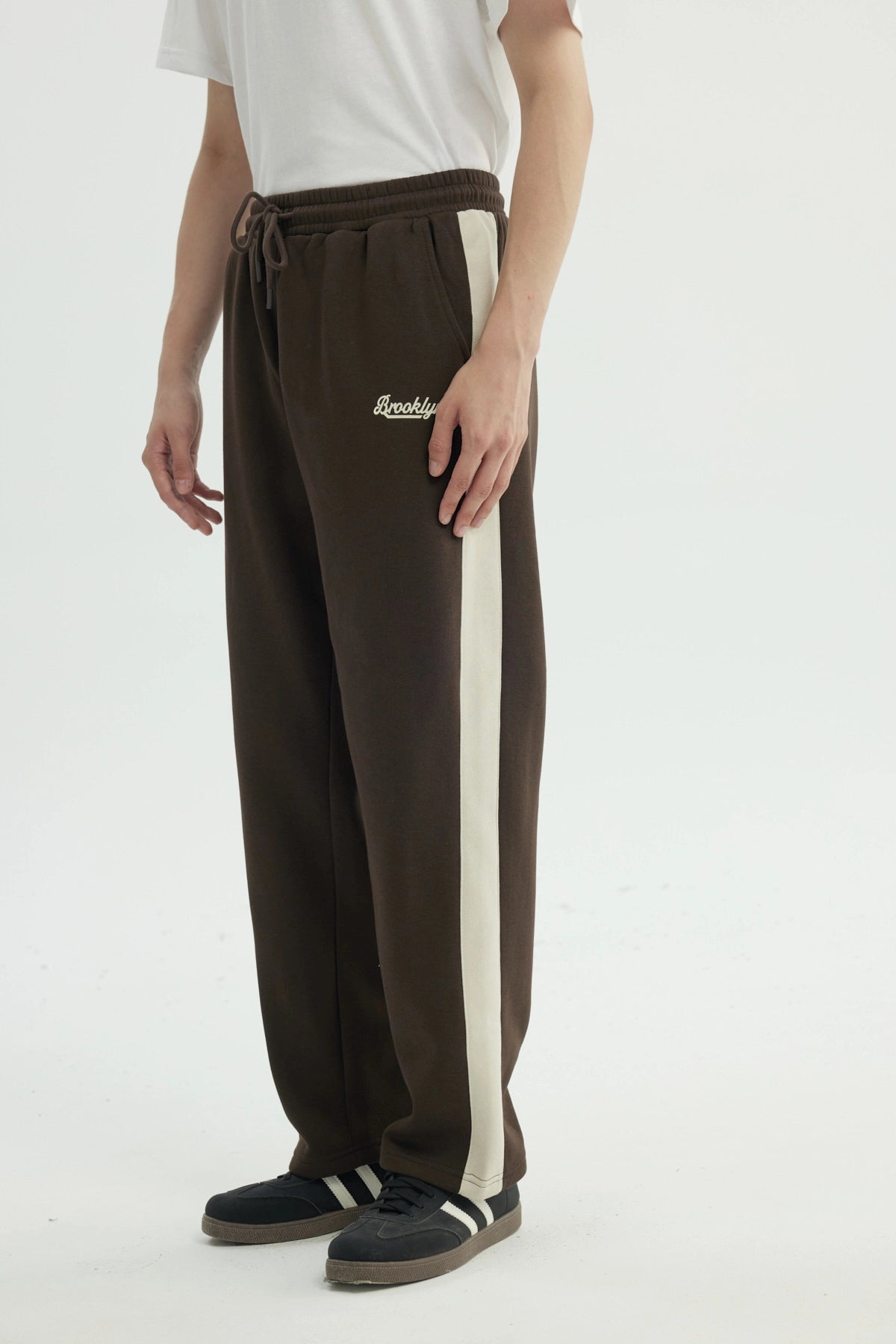 Pantalón Buzo Hombre Clásico Marron