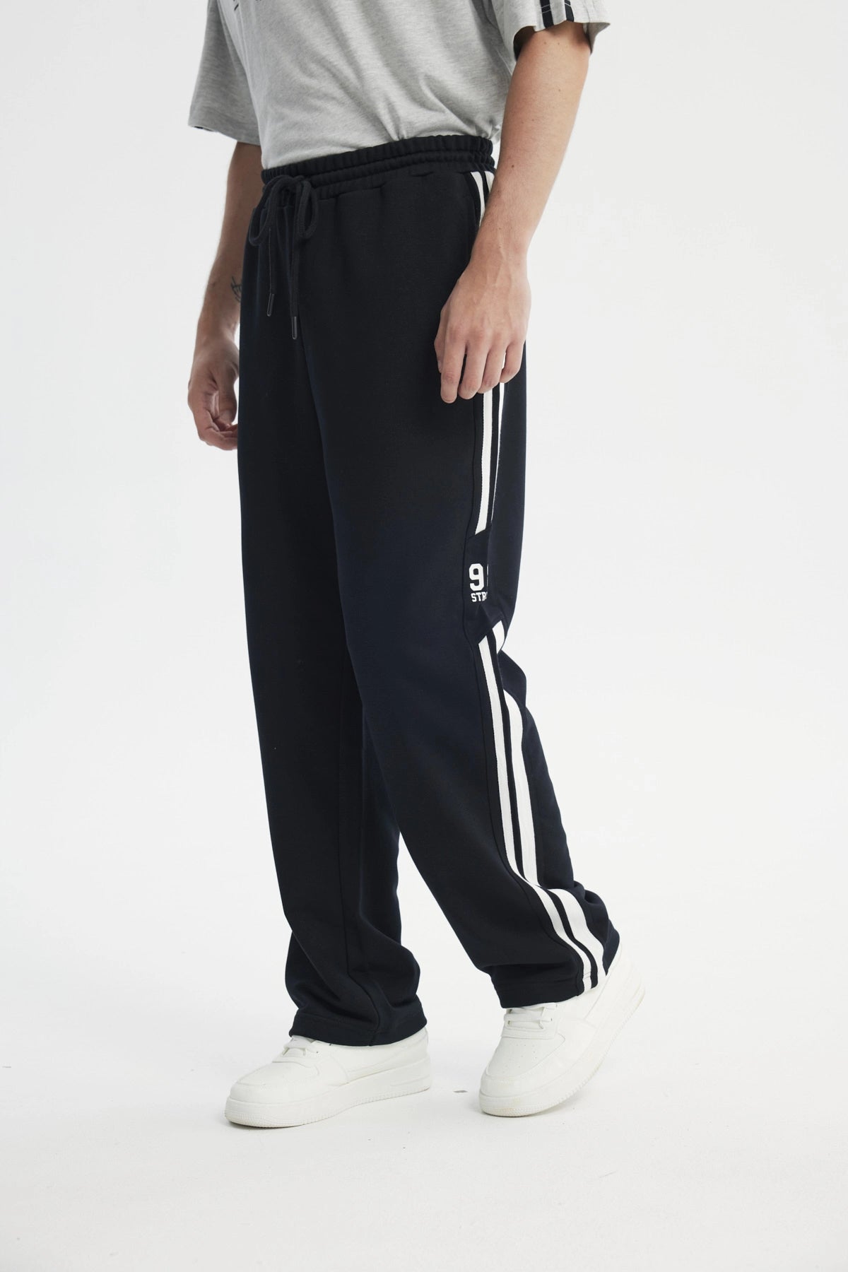 Pantalón Buzo Hombre Amplio Negro