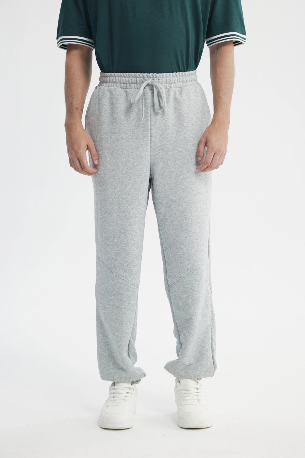 Pantalón Buzo Hombre Pitillo Gris Melange